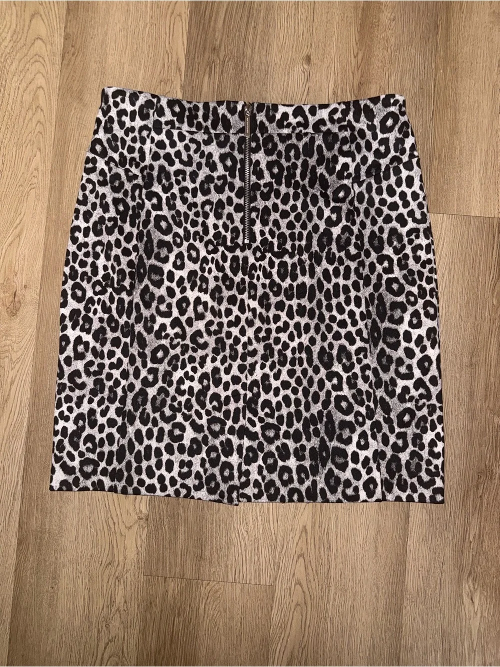 Michael Kors leopard print skirt